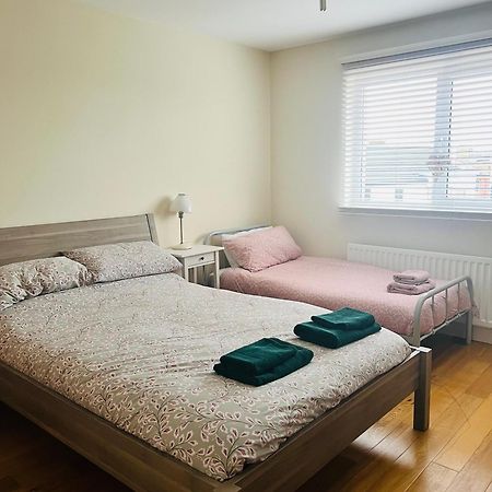 פורטראש Penthouse Apartment - Town Centre, Sea Views, Secure Parking מראה חיצוני תמונה