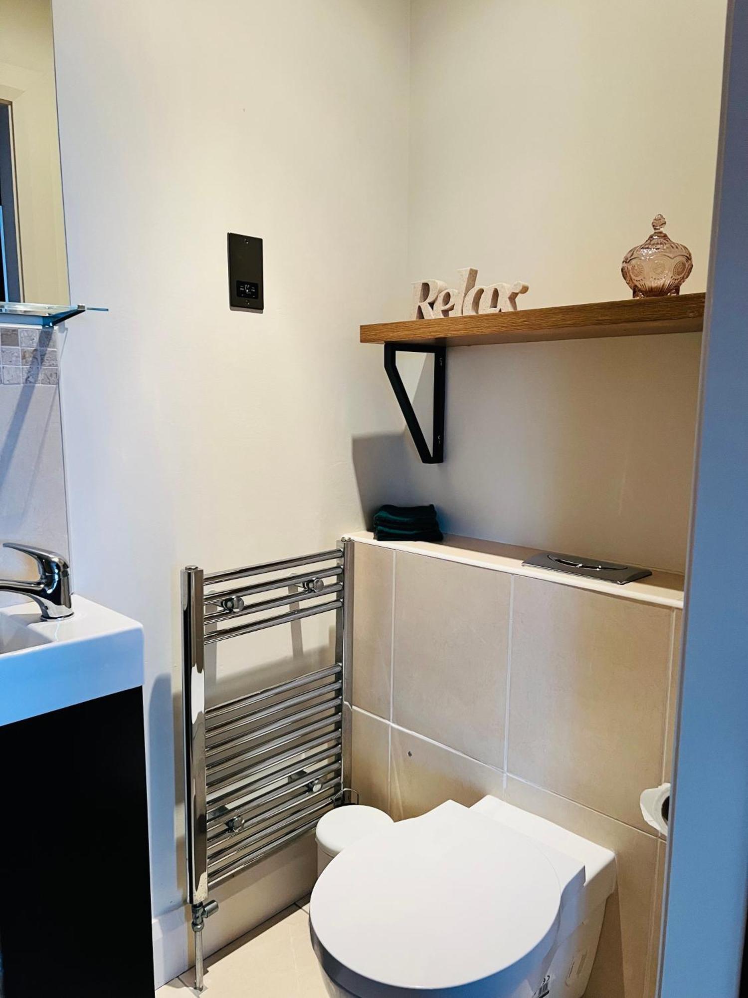 פורטראש Penthouse Apartment - Town Centre, Sea Views, Secure Parking מראה חיצוני תמונה