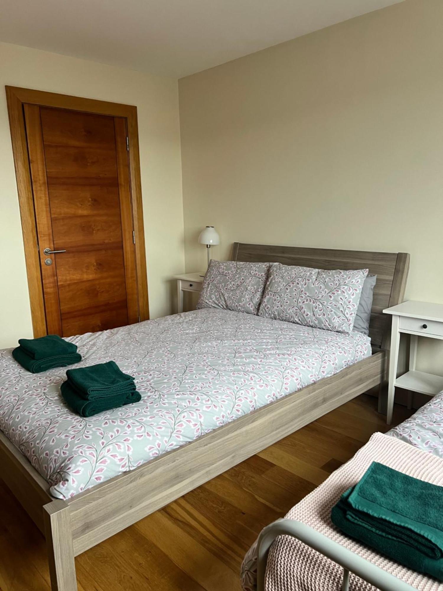 פורטראש Penthouse Apartment - Town Centre, Sea Views, Secure Parking מראה חיצוני תמונה